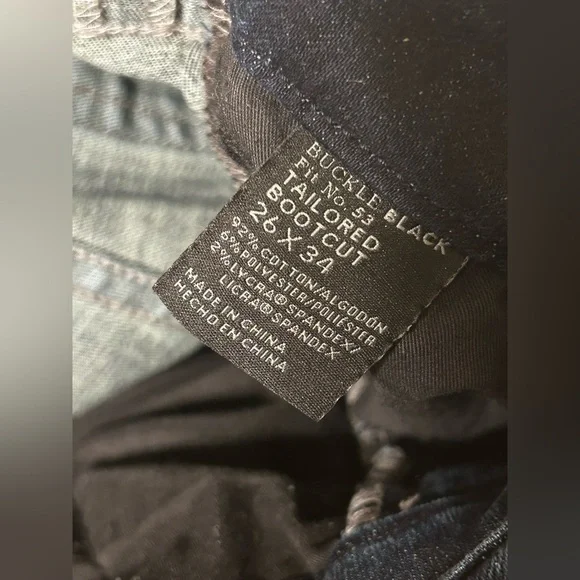 🚀Buckle Black Women’s Dark Indigo tailored Boot Cut Jeans 26X34 GUC - Picture 4 of 12